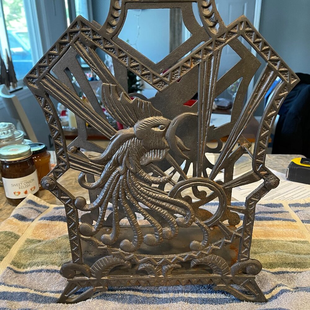 Art Deco 1920's Verona Steel casting Co Fighting Rooster magazine stand RARE